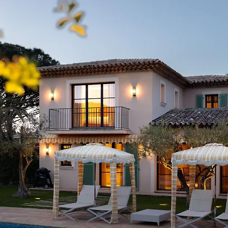 Magnifique Riva Avec Piscine Aux Salins * Saint-Tropez