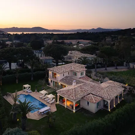 Villa Magnifique Riva Avec Piscine Aux Salins