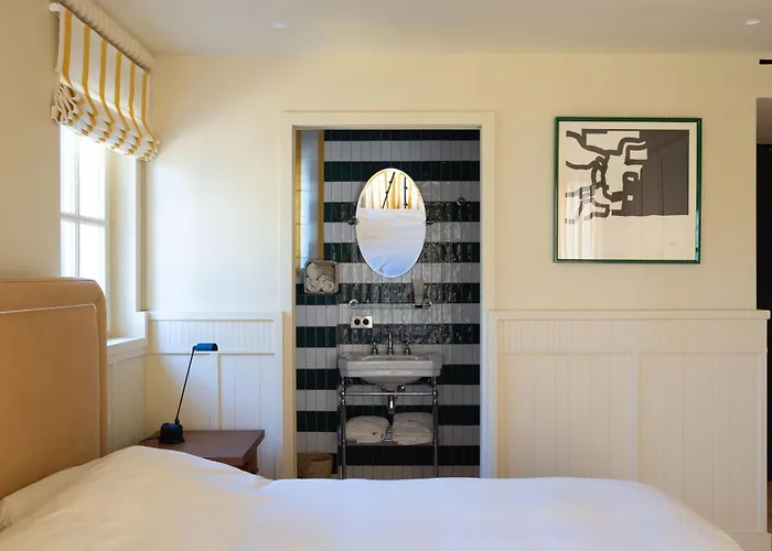 Magnifique Riva Avec Piscine Aux Salins * Сен-Тропе