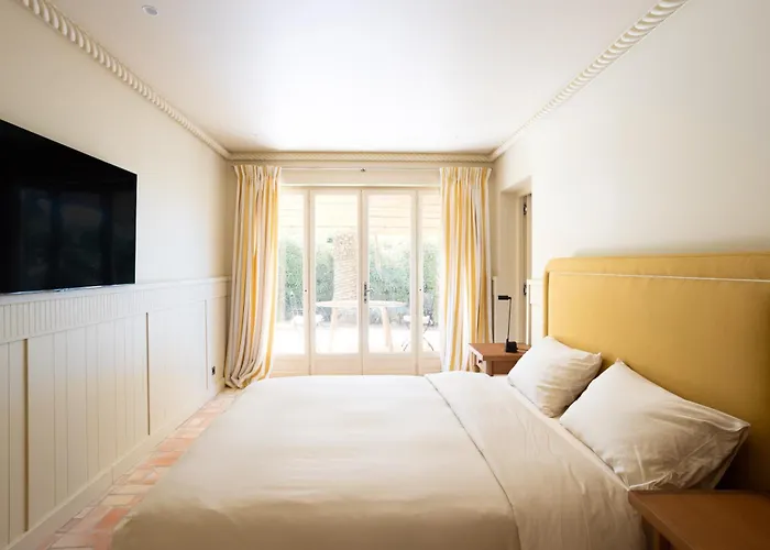 Magnifique Riva Avec Piscine Aux Salins Вілла Сен-Тропе